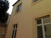 8 otaqlı həyət evi/bağ evi - Badamdar q. - 200 m²