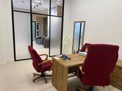 Obyekt - İnşaatçılar m. - 270 m²