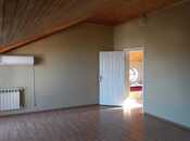6 otaqlı həyət evi/bağ evi - Novxanı q. - 338 m²