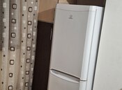 2 otaqlı köhnə tikili - Azadlıq Prospekti m. - 65 m²
