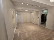 4 otaqlı yeni tikili - İnşaatçılar m. - 196 m²