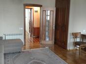 2 otaqlı köhnə tikili - 28 May m. - 70 m²