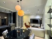 3-комн. новостройка - м. 8 ноября - 150 м²