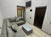 Продаётся 3-комн. вторичка 40 м², м. Ичеришехер, photo 2 from 8