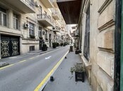 Satılır 3 otaqlı köhnə tikili 82 m², Sahil m., photo 1 from 8