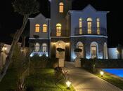 5 otaqlı həyət evi/bağ evi - Mərdəkan q. - 300 m²