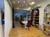 Obyekt - 8 Noyabr m. - 338 m²