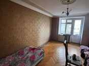 Satılır 3 otaqlı köhnə tikili 62 m², İnşaatçılar m., photo 1 from 8