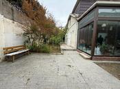 10 otaqlı həyət evi/bağ evi - Elmlər Akademiyası m. - 400 m²