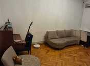 Satılır 3 otaqlı köhnə tikili 70 m², Nizami m., photo 2 from 8