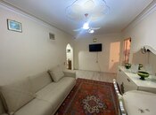 Продаётся 2-комн. вторичка 60 м², м. Кара Караев, photo 2 from 8