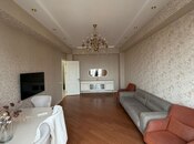 3-комн. новостройка - м. Иншаатчылар - 120 м²