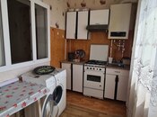 3 otaqlı köhnə tikili - 8-ci mikrorayon q. - 80 m²