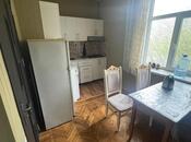 2 otaqlı köhnə tikili - Elmlər Akademiyası m. - 65 m²
