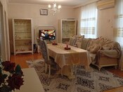 6 otaqlı həyət evi/bağ evi - Yeni Suraxanı q. - 270 m²
