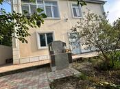 5 otaqlı həyət evi/bağ evi - Novxanı q. - 200 m²