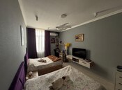 Satılır 3 otaqlı köhnə tikili 98 m², Nizami m., photo 2 from 6