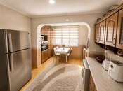 Satılır 4 otaqlı köhnə tikili 110 m², İnşaatçılar m., photo 6 from 8
