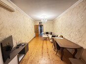 Satılır 2 otaqlı köhnə tikili 60 m², Xalqlar Dostluğu m., photo 2 from 8