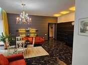 Elan №6101448 - Bakı, Səbail r., 5 otaqlı, 250 m², 2/5 mərtəbə