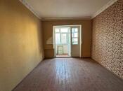 Satılır 3 otaqlı köhnə tikili 74 m², İnşaatçılar m., photo 2 from 8