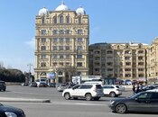 Satılır 3 otaqlı köhnə tikili 65 m², Gənclik m., photo 1 from 7