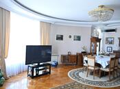 4-комн. новостройка - м. Сахил - 200 м²