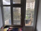 Satılır 3 otaqlı köhnə tikili 75 m², İnşaatçılar m., photo 8 from 8