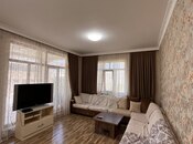 6 otaqlı həyət evi/bağ evi - Novxanı q. - 260 m²