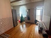 8 otaqlı həyət evi/bağ evi - Qaraçuxur q. - 141 m²