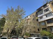 Satılır 3 otaqlı köhnə tikili 80 m², Yasamal r., photo 1 from 8