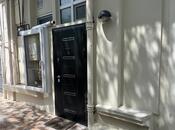 İcarəyə verilir 3 otaqlı köhnə tikili 65 m², 28 May m., photo 1 from 8