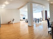 3-комн. новостройка - м. 28 мая - 190 м²