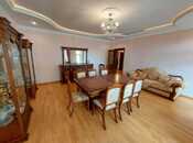 3-комн. новостройка - м. 8 ноября - 140 м²