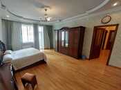 3-комн. новостройка - м. 8 ноября - 140 м²