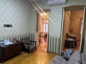 2 otaqlı köhnə tikili - 28 May m. - 80 m²