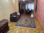 4 otaqlı köhnə tikili - 8 Noyabr m. - 70 m²