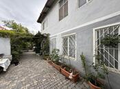 6 otaqlı həyət evi/bağ evi - Novxanı q. - 200 m²