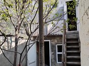 6 otaqlı həyət evi/bağ evi - Nərimanov r. - 130 m²