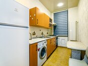 3-комн. вторичка - м. Сахил - 81 м²
