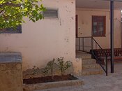 3 otaqlı həyət evi/bağ evi - İnşaatçılar m. - 78 m²