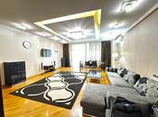 3-комн. новостройка - м. 28 мая - 135 м²