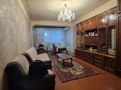 2 otaqlı köhnə tikili - Elmlər Akademiyası m. - 70 m²