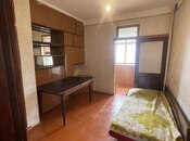 3 otaqlı köhnə tikili - 7-ci mikrorayon q. - 70 m²