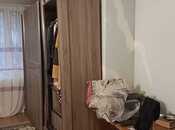 Продаётся 3-комн. вторичка 50 м², м. Элмляр Академиясы, photo 5 from 8