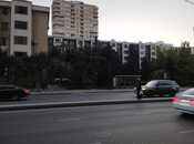 Продаётся 3-комн. вторичка 60 м², м. Иншаатчылар, photo 2 from 8