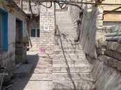 6 otaqlı həyət evi/bağ evi - Əmircan q. - 200 m²