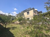9 otaqlı həyət evi/bağ evi - Bakıxanov q. - 700 m²