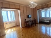2 otaqlı köhnə tikili - Azadlıq Prospekti m. - 65 m²