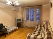 1-комн. вторичка - м. Элмляр Академиясы - 35 м²